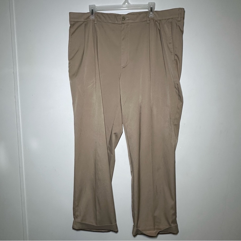 Pro Tour Men's Khaki Golf Pants Size 42x30 Spring Summer Athleisure